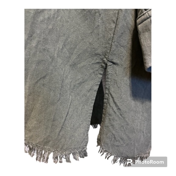 Umgee | Lace Up Oversized Tunic Top Army Green Frayed Raw Hem | size Large | - Picture 10 of 10